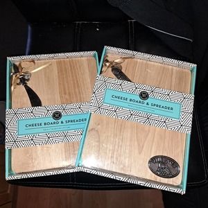 NIB - TWO Fabulous Cheese Boards with Spreaders - Cutting Boards